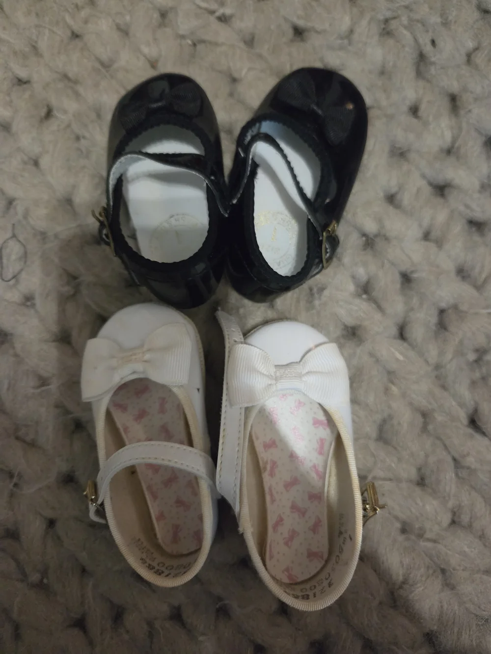 Newborn Size 1 Baby Girl Dreas Shoes - Pair